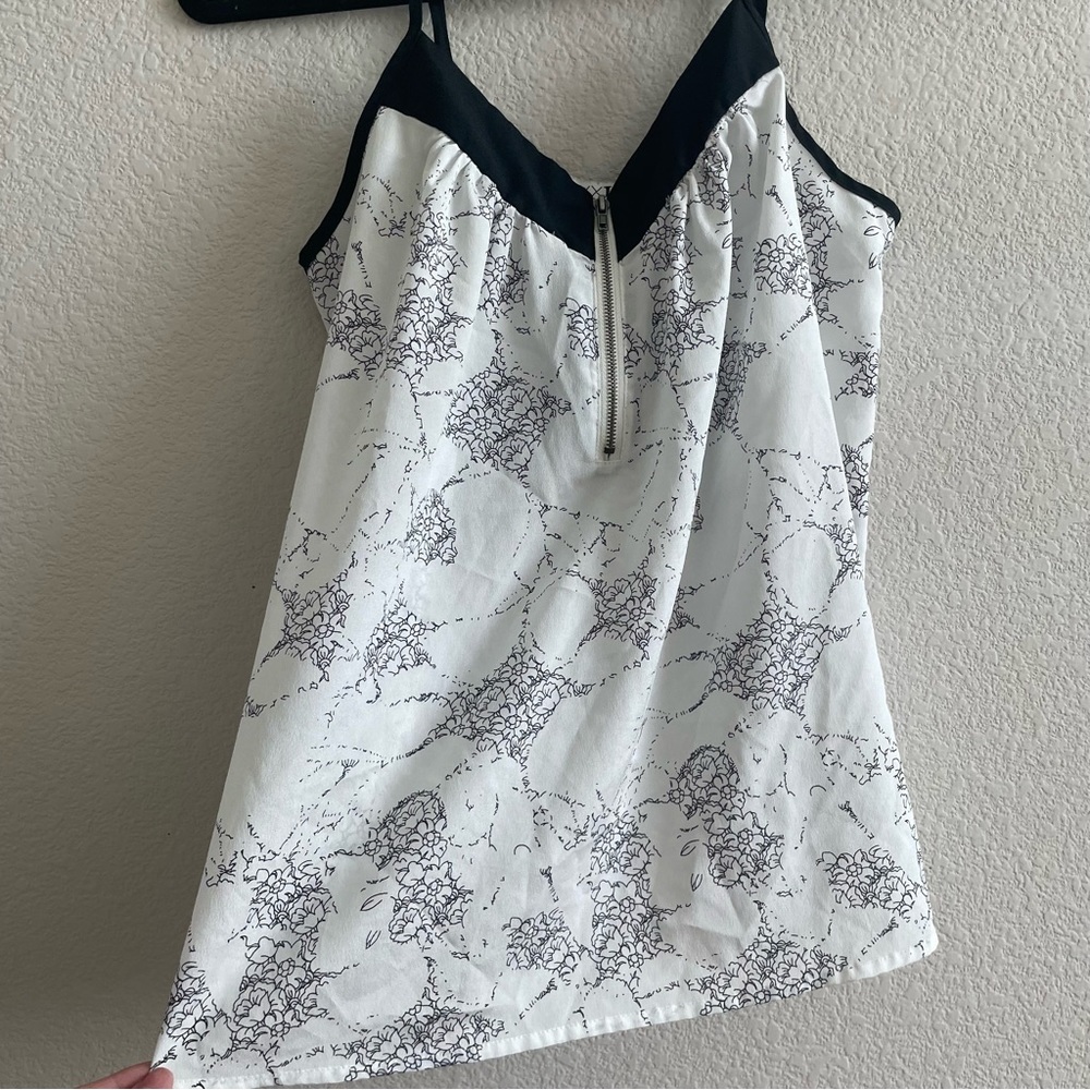 Print Tank Top - Picture 3 of 4